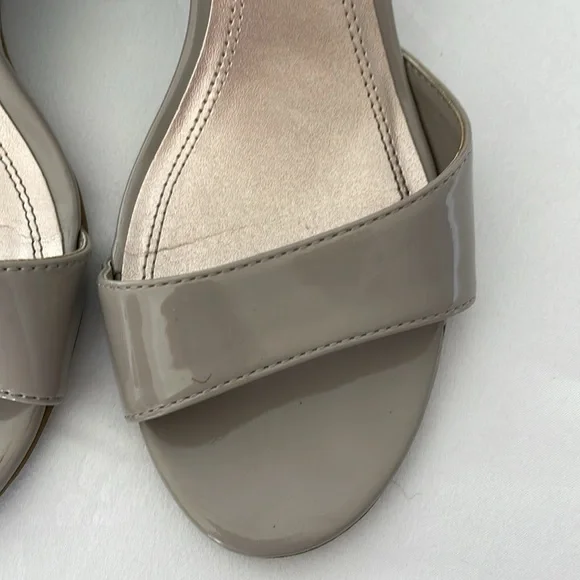 Impo Vantage Grey Snake Print Heel Upper Strap Wedge Open Toe Sandals Size 6.5 - Picture 10 of 15